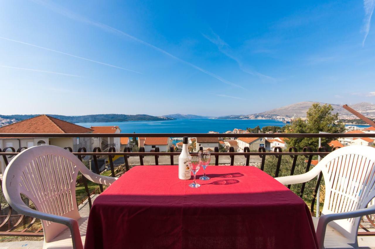 Apartmani Island Trogir Eksteriør bilde