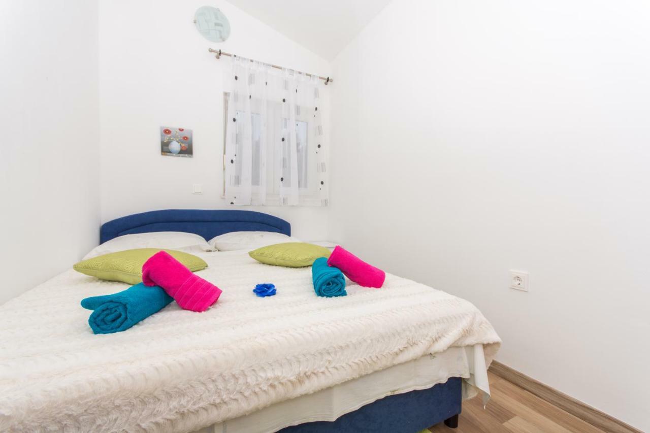 Apartmani Island Trogir Eksteriør bilde