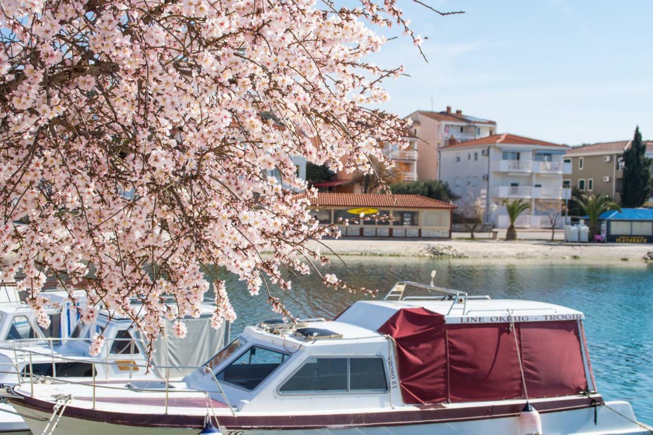 Apartmani Island Trogir Eksteriør bilde