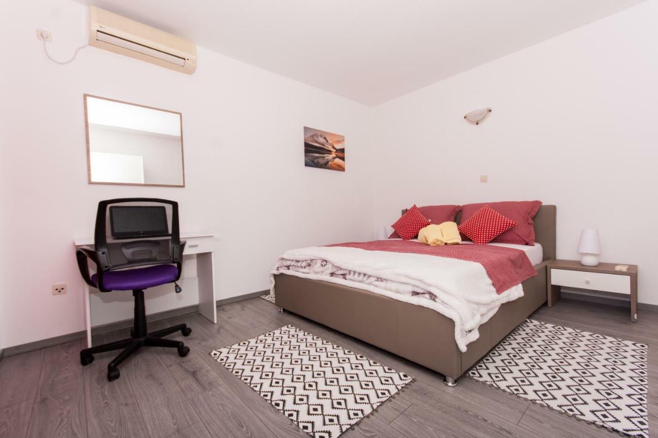 Apartmani Island Trogir Eksteriør bilde